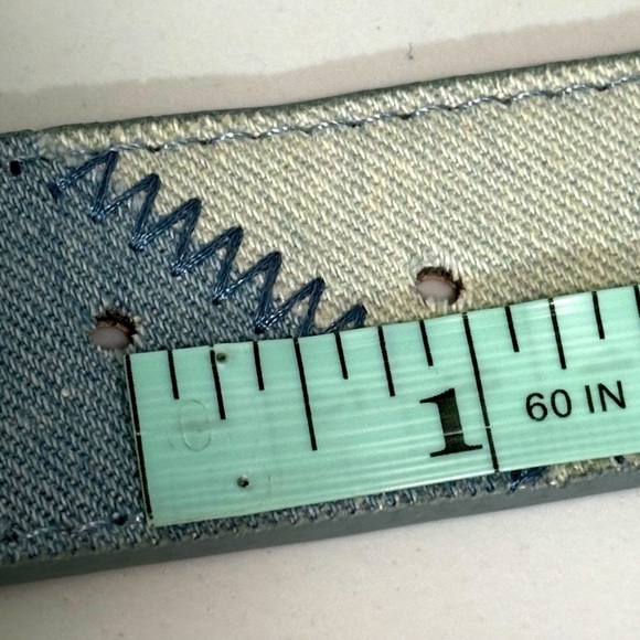 TARGET - SIZE MEDIUM - 4 DENIM COLORS - PLACED AT A SLANT - BELT FITS 29-35” - S - Picture 8 of 11